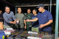 Aparat gabungan TNI-Polri temukan 561 amunisi di kamp KKB Nabire