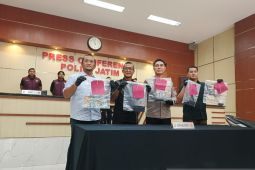 Polda Jatim tangkap warga Sidoarjo jual bubuk peledak