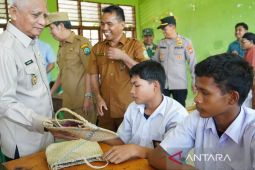 Wagub Sumut Surya tinjau MBG di SMK N 1 Portibi, tegaskan ini investasi jangka panjang SDM
