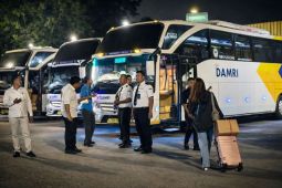Pemesanan tiket bus Damri untuk mudik Lebaran mulai meningkat cukup signifikan