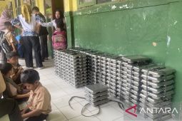 Menu tak layak, BGN tutup dua dapur MBG di Banten