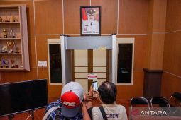 KPK tangkap Bupati Pekalongan Fadia Arafiq bersama dua orang lain