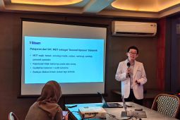 Siloam Hospital Lippo Village kampanye Check Before You Fly"