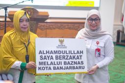 Wali Kota Banjarbaru imbau masyarakat bayar zakat melalui Baznas