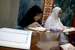 Tadarus Al Quran khusus perempuan di Blitar
