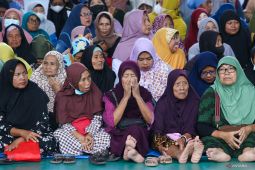 Pembagian zakat mal di Surabaya