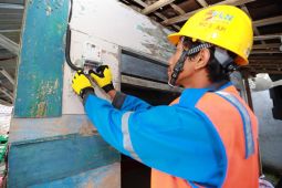 PLN sambung listrik untuk 350 warga prasejahtera di Jatim