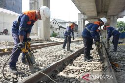KAI lakukan perawatan jalur rel guna  matangkan angkutan Lebaran