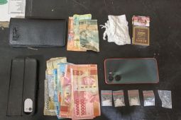 Dua pengedar sabu di warung tuak bekas lokalisasi di Simalungun diamankan