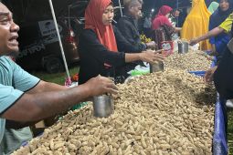 Tradisi Malam Qunut di Tabongo Gorontalo ramai pengunjung dan pedagang