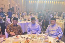 Gubernur Gusnar -- Sekjen Gerindra Sugiono bertemu