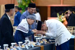 Buya Yahya ajak masyarakat doakan Presiden Prabowo agar amanah