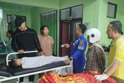 Balawista Lebak selamatkan tiga anak tenggelam di Pantai Binuangeun