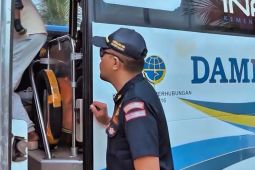 Lakukan uji petik, BPTD Maluku periksa fungsi teknis dan dokumen bus jelang mudik Lebaran