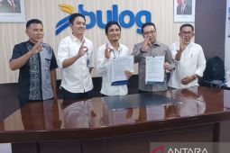 Upaya jemput bola Bupati Annisa berbuah manis, Bulog bangun gudang di Dharmasraya