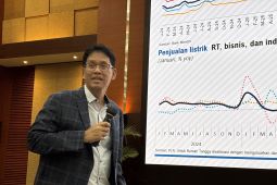 Purbaya sebut harga BBM subsidi akan naik bila tekanan minyak lampaui APBN