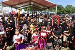 Ratusan siswa TK lakukan pawai ogoh-ogoh di Kasanga Festival Denpasar