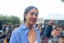 Anya Geraldine mengaku mengalami hal tak biasa saat Vidi Aldiano meninggal
