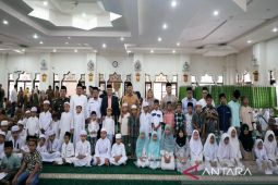 Peringatan HUT ke-27 Madina ditandai khataman Al-Qur'an dan doa bersama