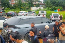Ini spesifikasi & harga Xpeng X9 yang jadi mobil Sheila Dara ke makam Vidi Aldiano