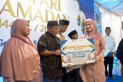 Ramadhan Berkah, Marbot Masjid Al Falah Beltim terima bantuan PT Timah