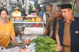 Bupati Madiun dan Bulog pastikan kebutuhan pokok aman jelang Lebaran