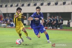 Semen Padang FC vs Persis, saling jegal di zona merah