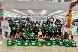 BMH dan ParagonCorp ajak belanja anak yatim dan Dhuafa di Aceh Tamiang