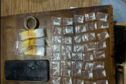 Polres Serang amankan 40 paket sabu yang disimpan rumah kosong