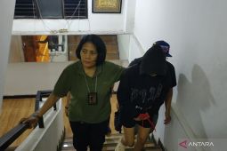 Ibu empat anak nekat curi uang di minimarket kawasan Gang Songsai Jakbar