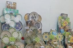 Jelang lebaran jualan parsel di Kota Pontianak kian laris