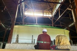 Menyusuri jejak dakwah dari Syekh Datuk Kahfi di pesisir Cirebon