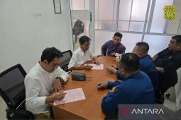 Kejati Kalbar limpahkan dua tersangka korupsi dana hibah SMA Mujahidin