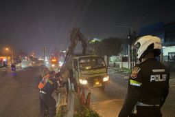 Puluhan akses putar arah di Jalur Pantura Karawang ditutup selama mudik lebaran