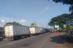 Antrean kendaraan di Pelabuhan Gilimanuk pagi ini tembus 30 kilometer
