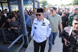 Gubernur Bangka Belitung tinjau arus mudik di Pelabuhan Tanjung Kalian