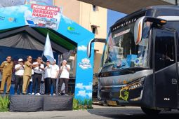 PT Pegadaian Kanwil I Medan berangkatkan 250 pemudik ke berbagai daerah