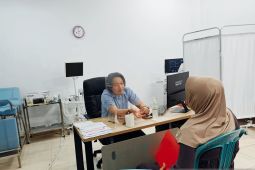 Dokter RS Ainun Habibie imbau masyarakat rutin skrining kanker