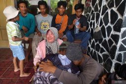 SAR gabungan evakuasi lima ABK kapal karam di perairan Trenggalek