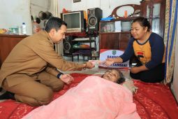 Kota Madiun salurkan bansos untuk disabilitas dan lansia non-produktif