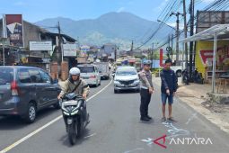 Jalur Mudik Cianjur Berdarah! 2 Pemudik Motor Tewas Usai Adu Banteng dan Dihantam Mobil