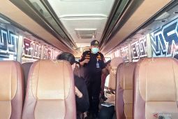 Ketiadaan pemecah kaca dominasi temuan bus tidak laik saat ramp check di Lebak Bulus
