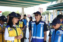 Wamen PU tinjau Rest Area KM 57 Jalan Tol Jakarta-Cikampek pastikan kesiapan pelayanan
