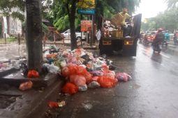 DLH Kota Tangerang siagakan 400 petugas kebersihan selama libur Lebaran
