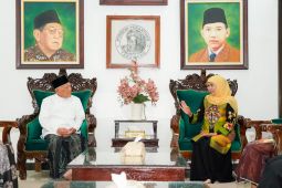Khofifah perkuat ukhuwah dengan silaturahmi ke ulama