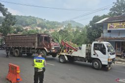 Polisi sebut satu pemudik tewas dalam kecelakaan truk sapi di Nagreg