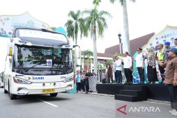 Wagub Kalbar lepas 1.210 peserta mudik gratis