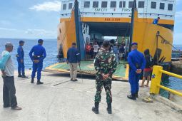 Polda Maluku perketat pengawasan pelabuhan pastikan arus mudik aman