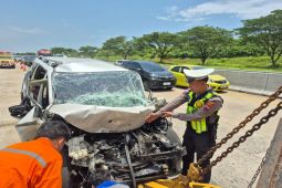 Dua tewas dalam kecelakaan di Tol Batang-Semarang