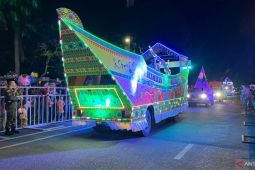 77 mobil hias semarakkan pawai takbir di Batam
